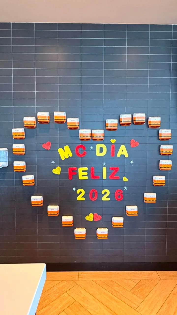 Crianças durante a ação McDia Feliz 2026 do Rolê em Ação